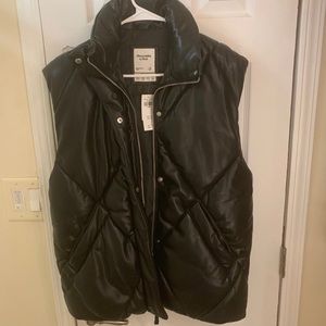 NWT Abercrombie leather vest size xs oversized fit!